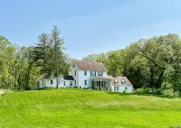 Lake Osceola Retreat 100-Acre Private Lake Home - 5 звезд