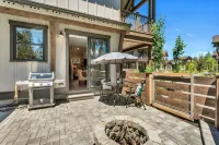 Minutes to Deschutes River Trail with Hot Tub & Fire Pit! - Boutique