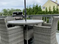 Cozy Summer Cottage minutes from Narragansett Beaches Hotel berhampiran Rumah Api Point Judith