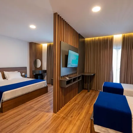 Acros Resort
