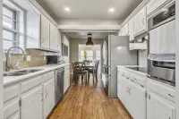 Charming 3-bedroom house central to everything in Edmond and handy to OKC