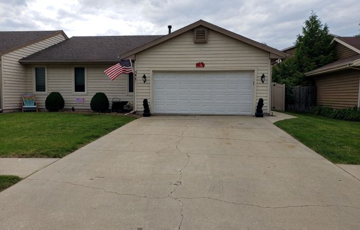 Comfortable home away from home. Close to ONU and all grocery and restaurants.