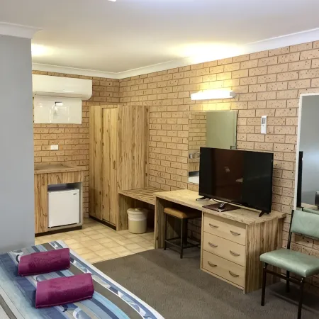 Three Ways Motel Отели в г. Гилгандра