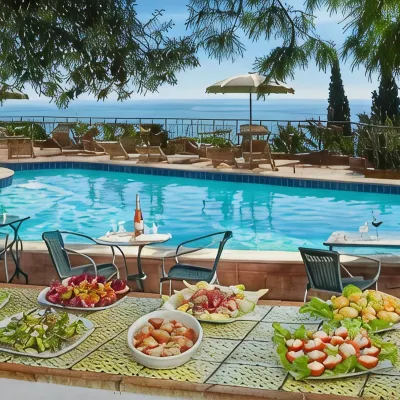 Hotel Villa Belvedere Отели рядом с достопримечательностью «Пляж Изола-Белла»