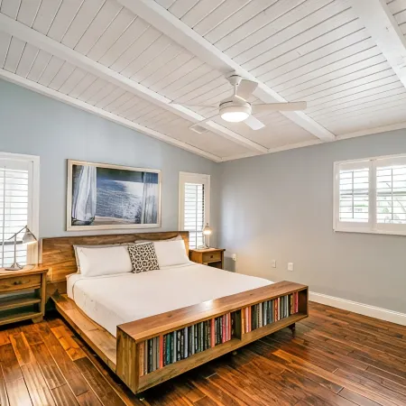 Our Waterfront Home Is All Ready Just for You!Vrc16-000016