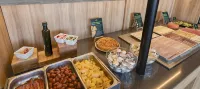 B ＆ B ホテル バルセロナ ビラデカンス - 朝食