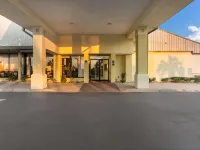 Quality Inn & Suites Near Lake Eufaula Hotels in Eufaula