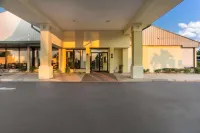 Quality Inn & Suites Near Lake Eufaula