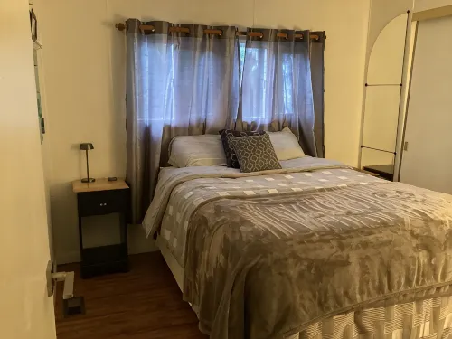 灣景移動房屋度假屋,明亮翻新,海景,靠近便利設施. - 2 星級