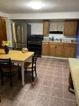 Enjoy a 3-bedroom vacation home steps to the Beach and Hampton Beach State Park - 방갈로