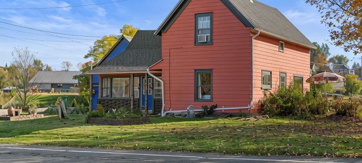 Whimsy Cottage - Perfect ski cottage & discounted lift tickets オーリアンズのホテル