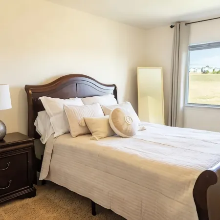 Clean, Close to WSU and Great for Groups