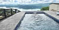 Panoramic Views! Luxury Norris Lake & Mountain Retreat w Pool, Spa, & Beachfront - 4 tähden