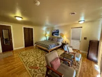 Canyon House near Yellowstone - Hot Springs