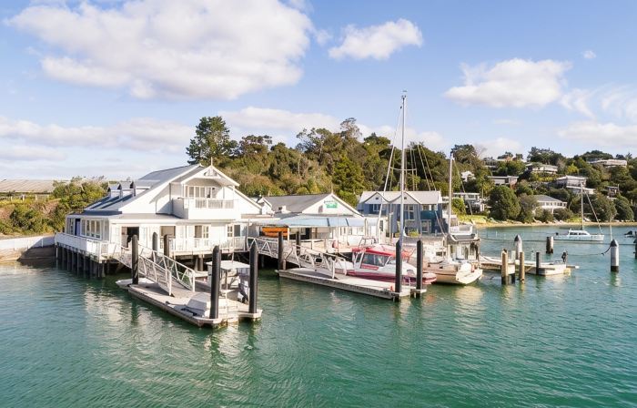 The Loft Overwater, Bay of Islands, NZ