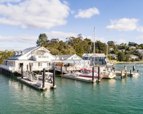 The Landing Overwater. Bay of Islands, NZ. 奧普阿酒店