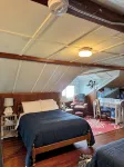 Lakeside Paradise! A charming blend of cozy comfort and beachfront bliss!