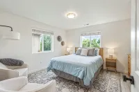 Walk to Downtown Sisters - Dog Friendly - Updated!