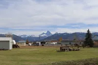 Cozy 3-Bedroom Cabin in Driggs - Chalets