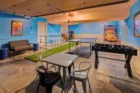 NEW! Charming 3-bedroom home with WiFi, near Ark Encounter, King Bed, sleeps 7. - 4성급