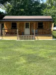 Ayers’ Acres ~ Cabin 3, Charming Cabin for 2 Near Corning-Watkins Glen NY.