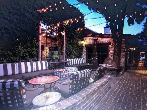 Nestled in the Redwoods, Easy Walk Downtown, Close to SF and Wine Country