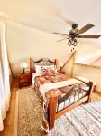 Enchanting 2-bedroom house with WiFi in Ruidoso - 4-Star