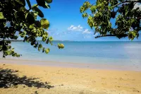 Summer Beachfront Villa – 1 Min to the Beach I Your Home Away from Home -  Ferienhäuser