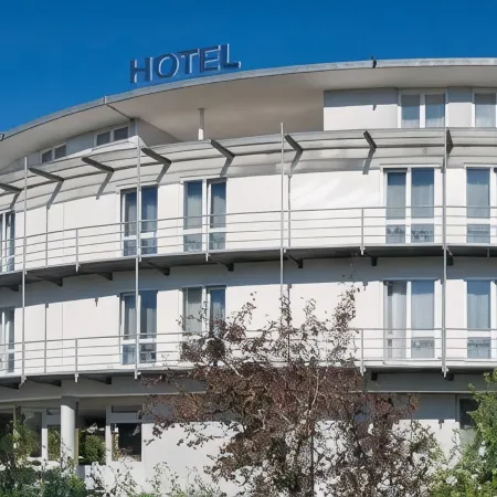 Hotel Kapuzinerhof Отели в г. Биберах ан дер Рисс