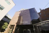 Elga Hotel - parking