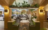 Africa Jade Thalasso - breakfast