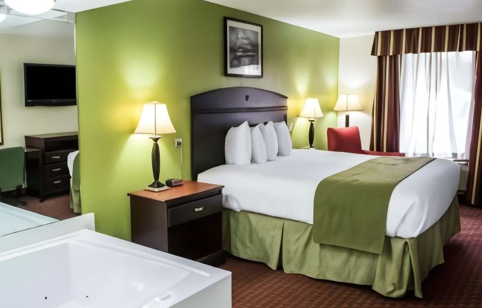 Quality Inn Chipley I-10 at Exit 120