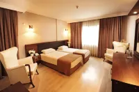 Üstün Hotel Alsancak - 3 tähden