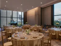 JW Marriott Charlotte Hotels near Hanover Square