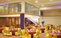 โรงแรมเมกา เลสตารี - ที่มีสปา