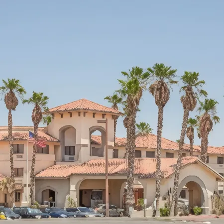 Ramada by Wyndham Barstow