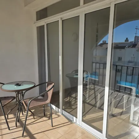Espaçoso Apartamento Central 6 Minutos a pé da Praia