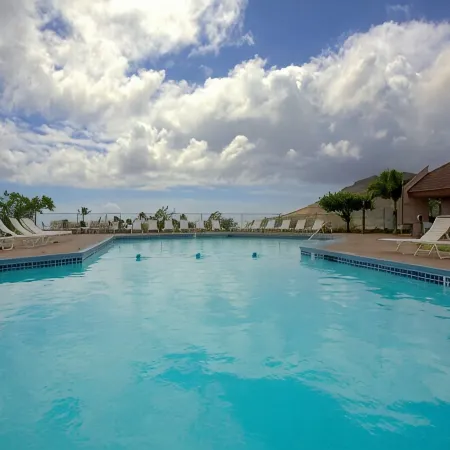 Wow-2Br@Beach Hear Waves-Value Best Location -Sept Special 40 Off a Night Sale