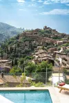 SA Volta de CA NóLIVER Deia Villa with New Pool & Sea and Mountain Views - Boutique