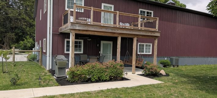 Historic Meadowdale Farm - Barn Stay in Rural Setting Отели в г. Джонсон