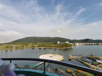 Peaceful 1-Bedroom Unit at Marina Island by JoMy Homestay - Ocean View