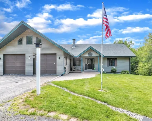 River Valley Sunset Retreat - Peaceful Getaway Near Sunday River & Bethel/Newry Hotels in Rumford