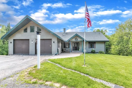 River Valley Sunset Retreat - Peaceful Getaway Near Sunday River & Bethel/Newry