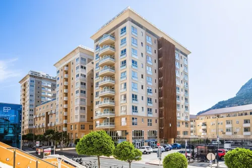 Luxury modern apartment with exceptional views! - Wifi