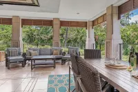 I.P.M PRESENTS: VILLA C202 - 2 MIN WALK TO BEACH. FLEXIBLE CANCELATION POLICY - جاكوزي