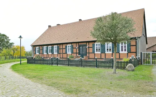 Vacation Rental at Breite Karthane | Elbe River Valley | Vacation Rental 1: Kirchblick - Apartments