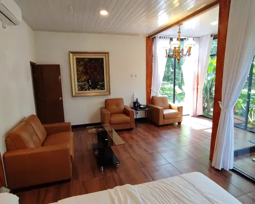 Ratu Roso Resort Hotels in Pakis