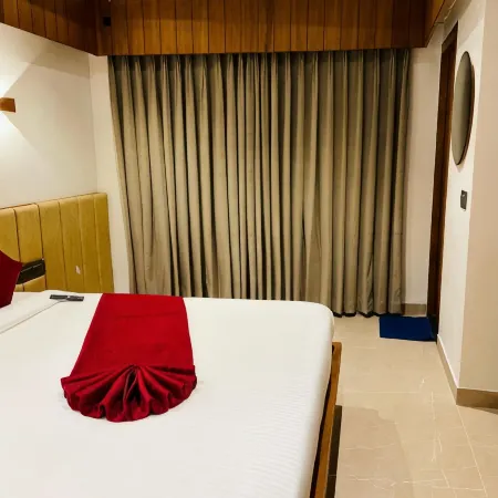 Hotel Emora Tree