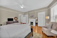 Warm and Spacious 2 Bedroom - Balkoner