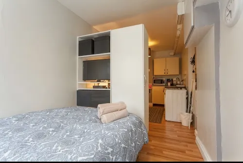 Shirley Apartments, Cozy Studio, 10 Min Drive to City Centre and Cruise Ship Terminals - Apartments